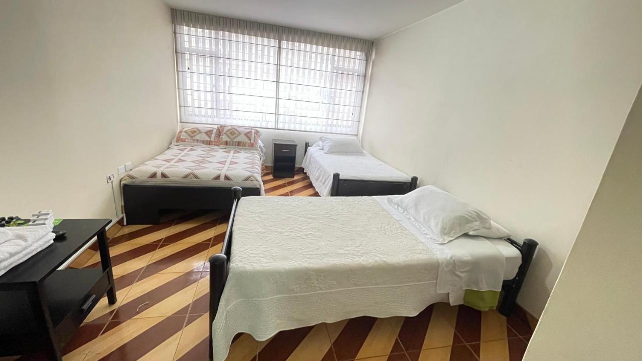 Hotel Alojate In Богота Экстерьер фото