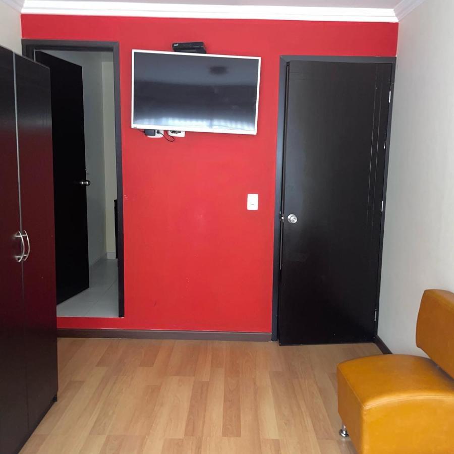 Hotel Alojate In Богота Экстерьер фото